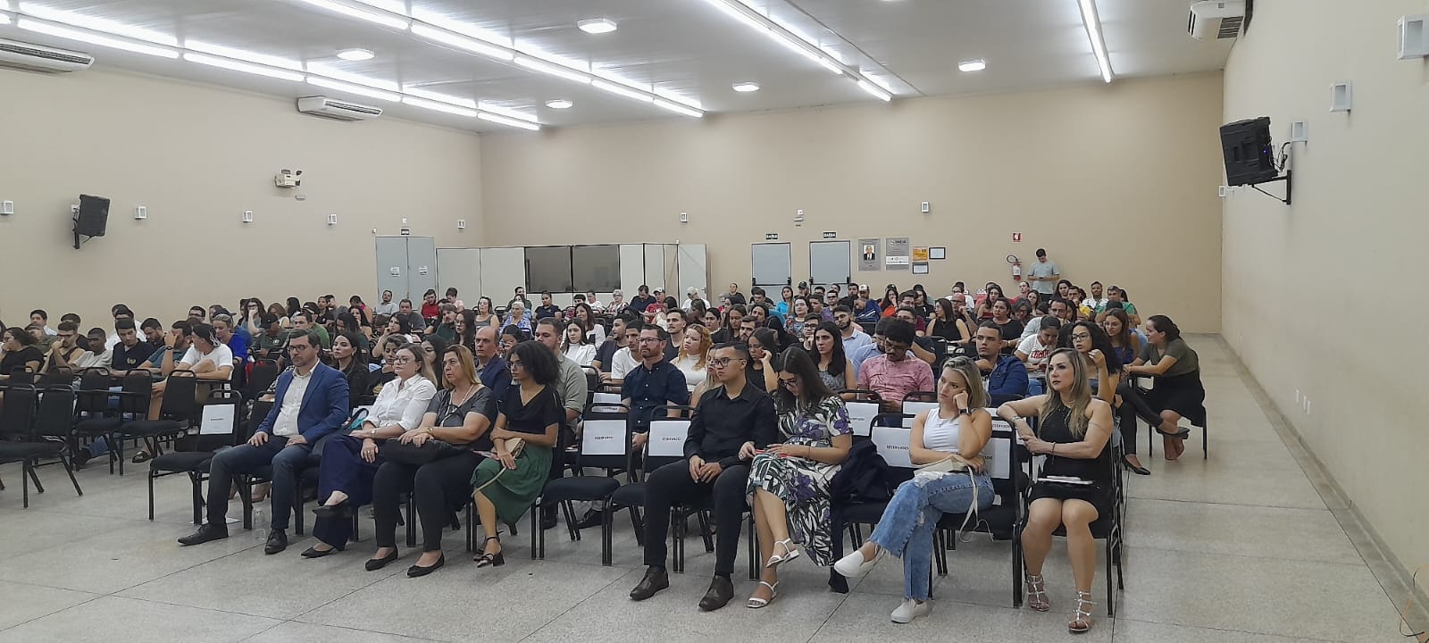 IMESB lança obra coletiva produzida por professores e alunos egressos da Instituição